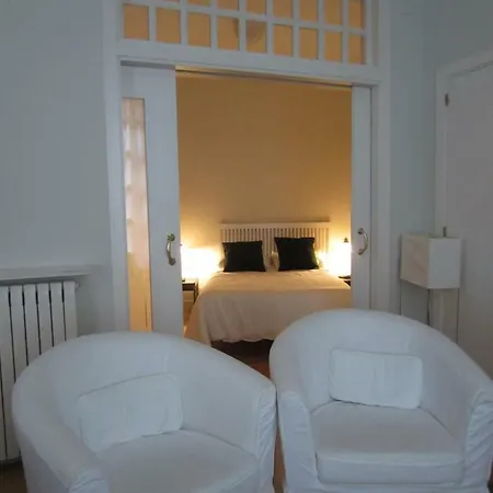 Ekain Apartment *
